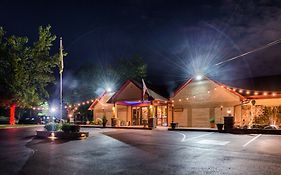 Inn Of The Dove Romantic Luxury & Business Suites
